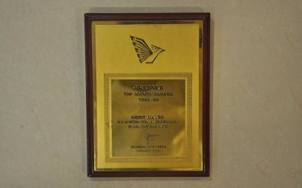 Top agent award from Sri Lankan Airways